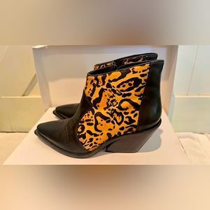 BRAND NEW - Free People Leopard Booties